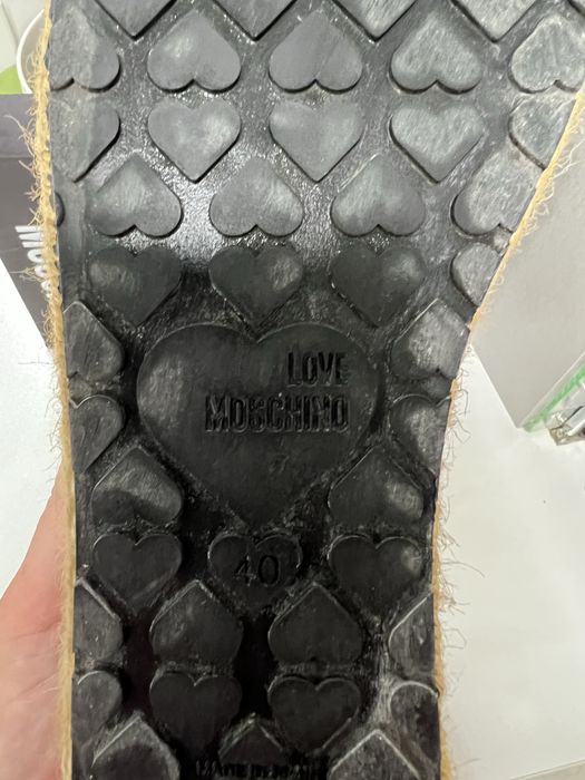 LOVE MOSCHINO взуття сліпони кеди