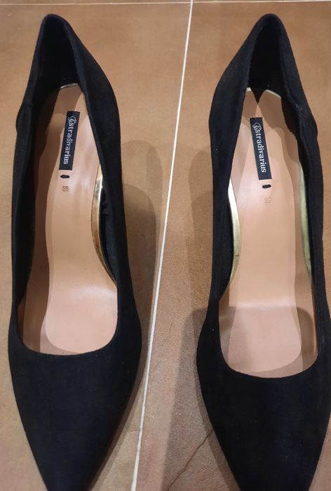 Sapatos de senhora  n° 39 stradivarius