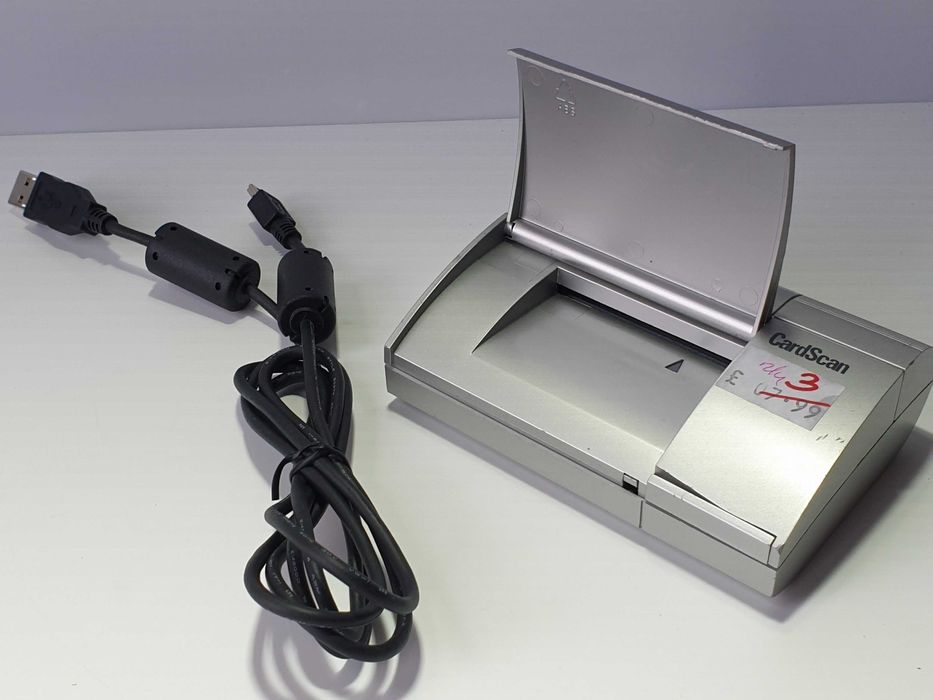 Сканери для візитних карток CardScan