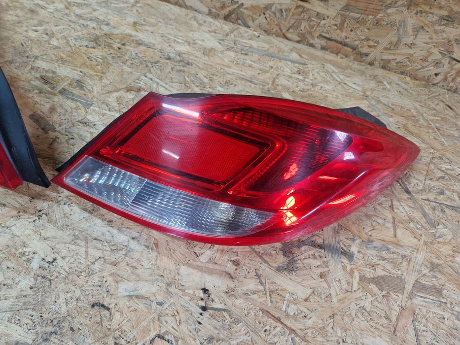 Lampa prawa tył Opel Insignia A 08-13r  Europa