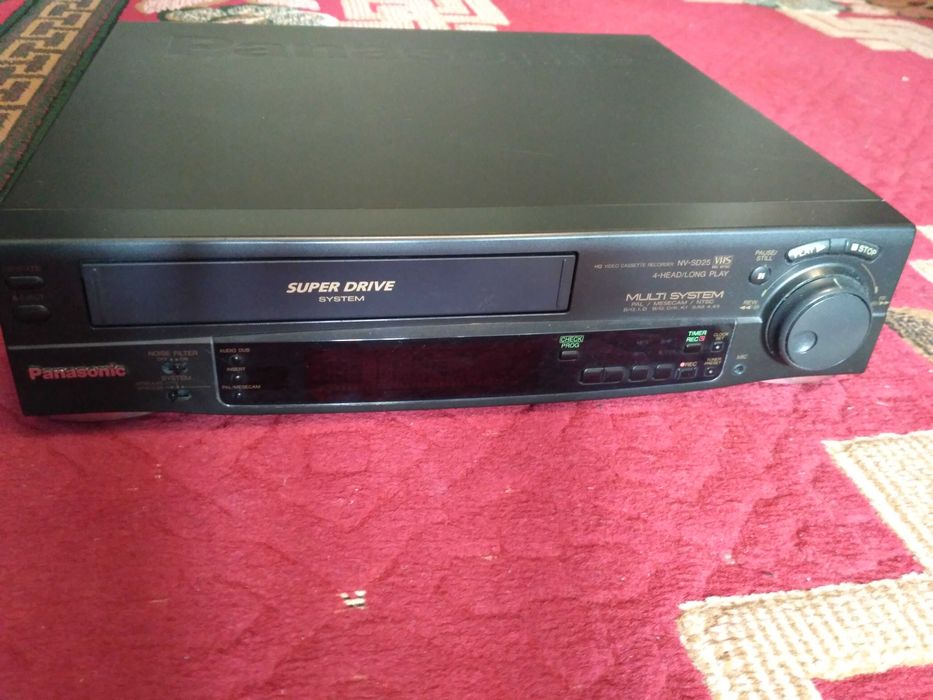 Продам видеомагнитофоны  "Panasonic" Multi Sustem.