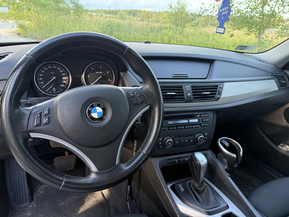 BMW X1 2.0d 2011r 143KM