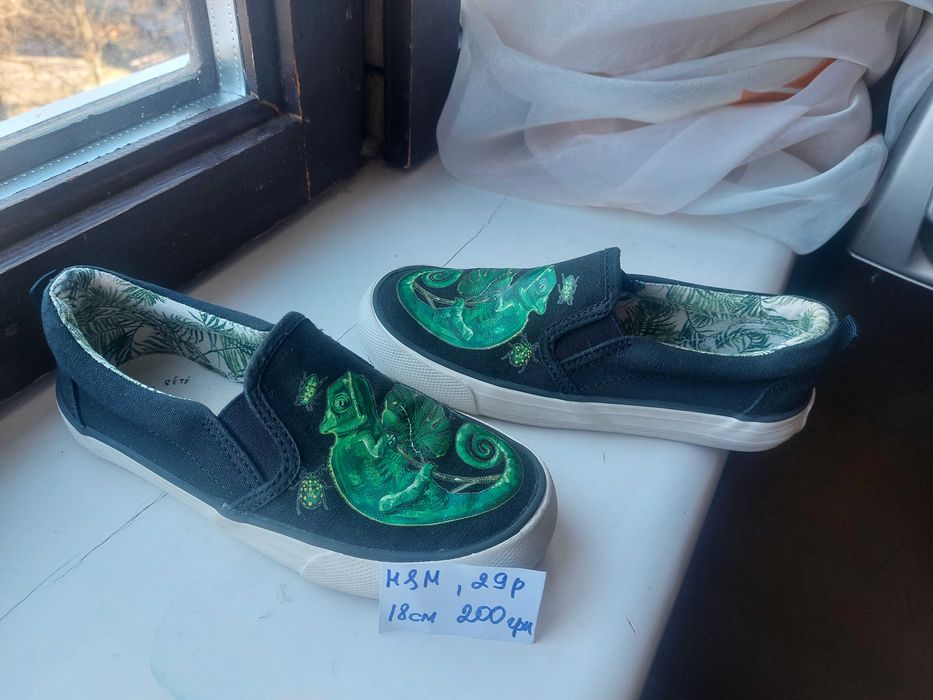 Clarks puma nike superfit adidas кросівки ecco skechers h&m босоніжки