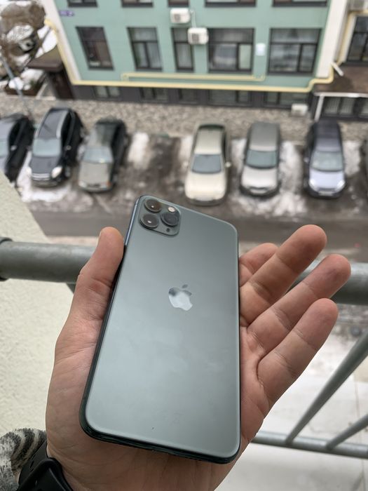 Iphone 11 pro max  зелений