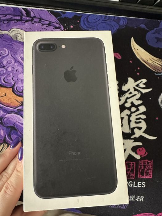 iPhone 7 Plus 32GB Black — рабочий, с коробкой