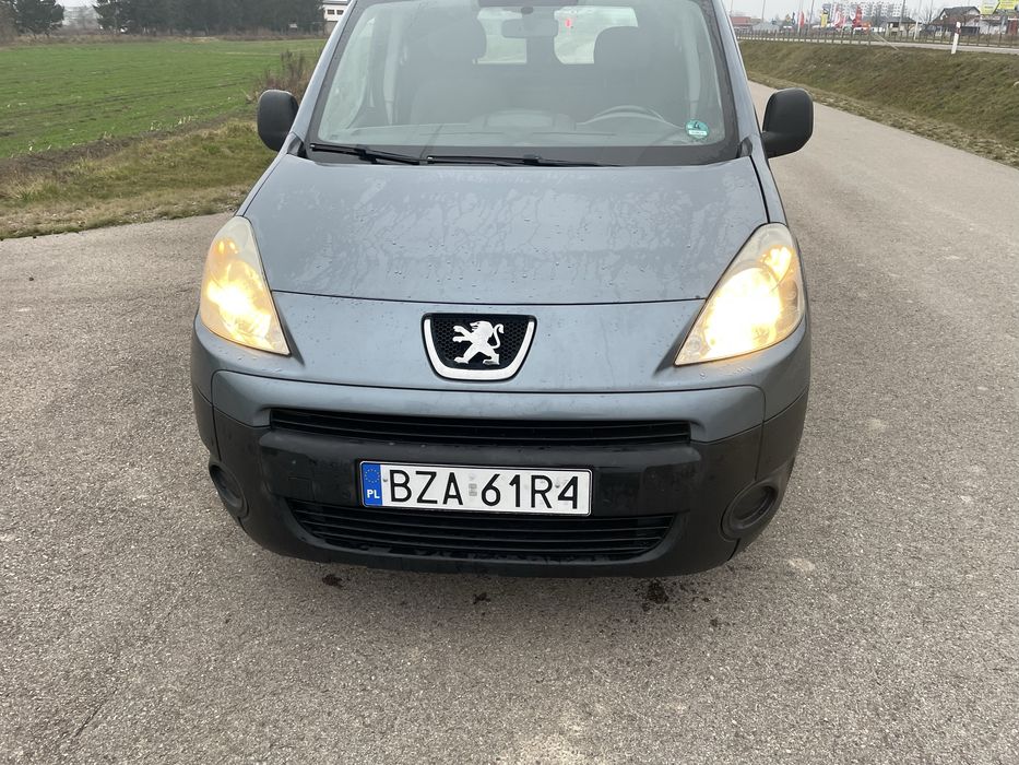 Peugeot partner 1.6hdi / berlingo bardzo ladny