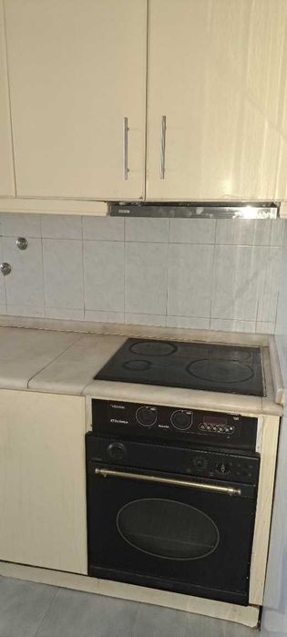 Arrenda-se apartamento