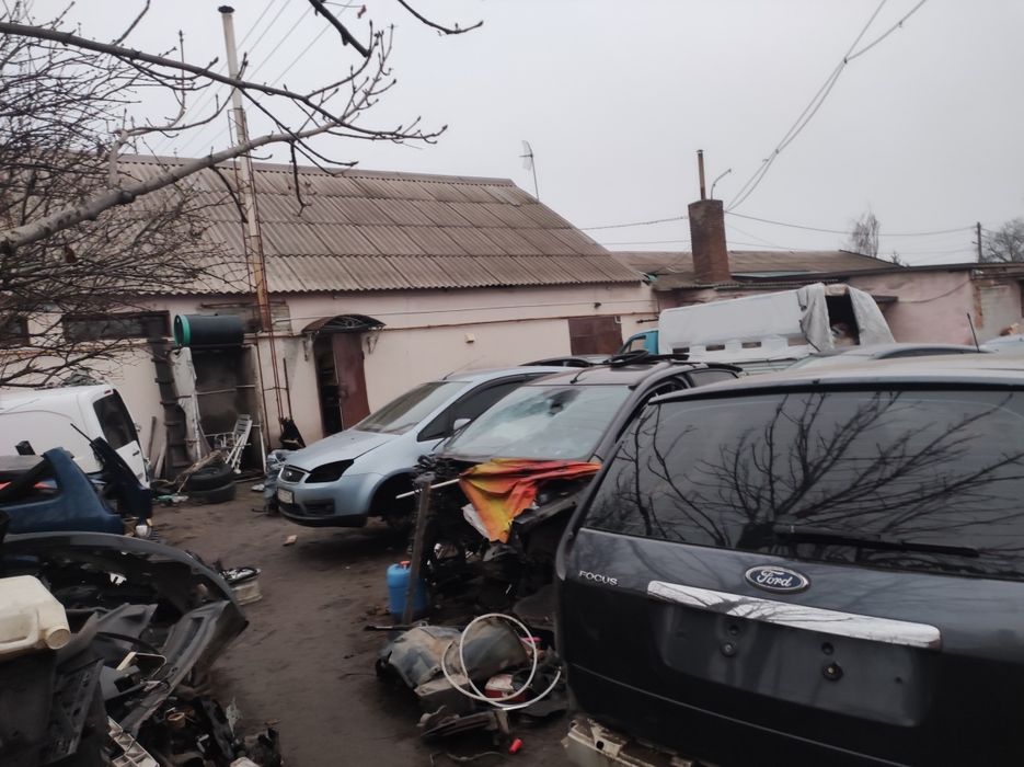 Четверь задня , крило ford c-max focus разборка форд фокус 2 ц макс