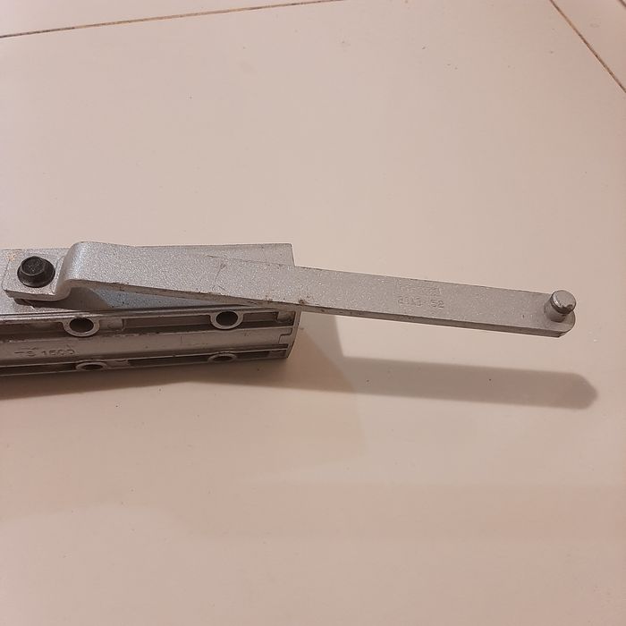 Samozamykacz ramieniowy domykacz samozamykacz GEZE TS 1500 ppoż