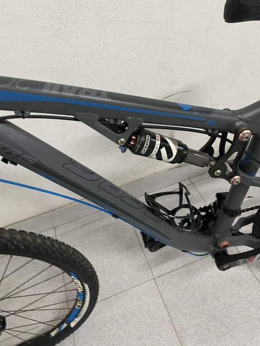 Bicicleta de Montanha de Suspensão Total