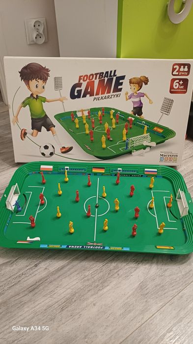 Pilkarzyki gra dla calej rodziny