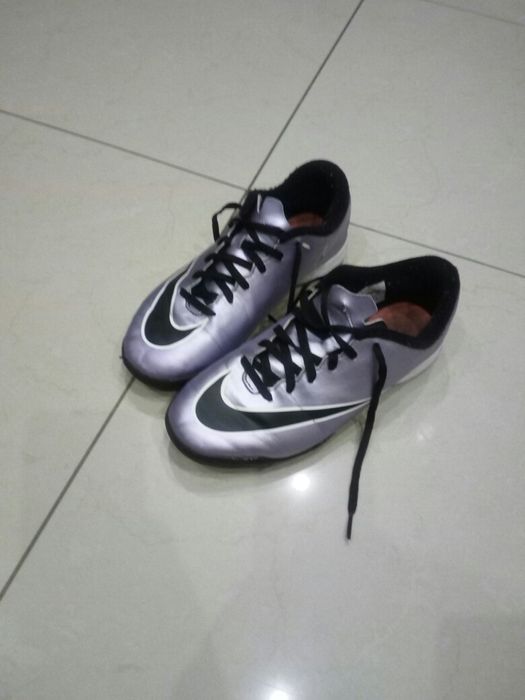 Buty sportowe  młodzieżowe