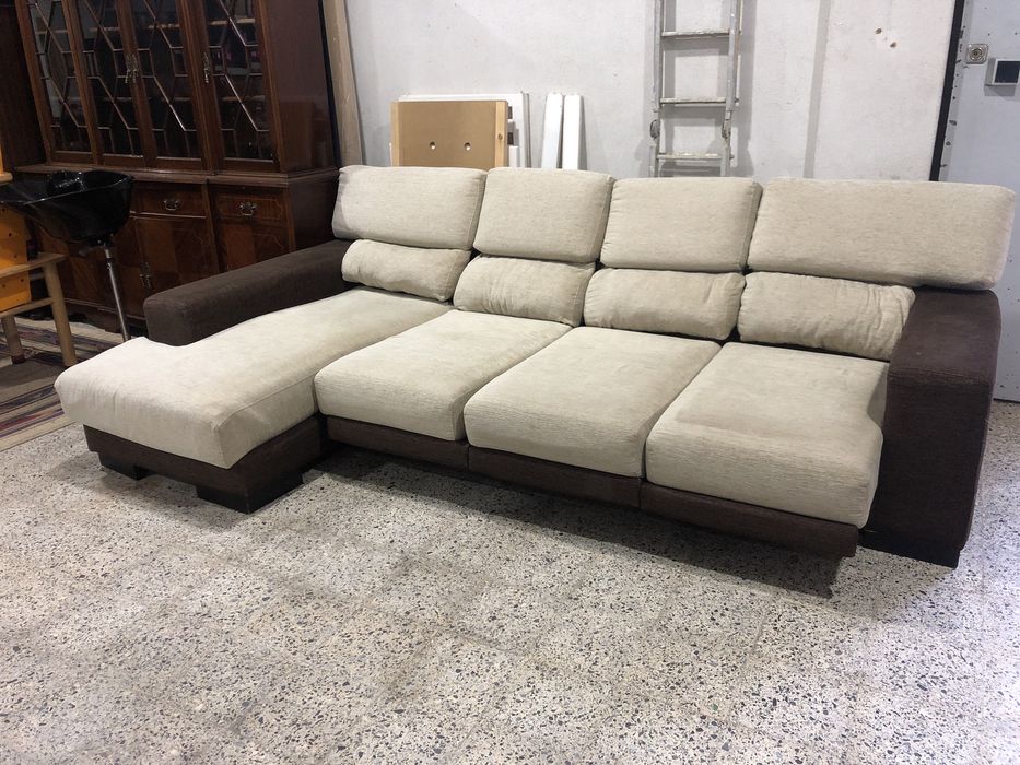 Sofa de 4 lugares grande medida 2,90x90 chaise 1,60