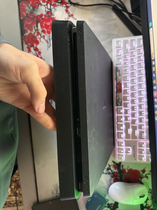 Playstation 4 slim 1tb