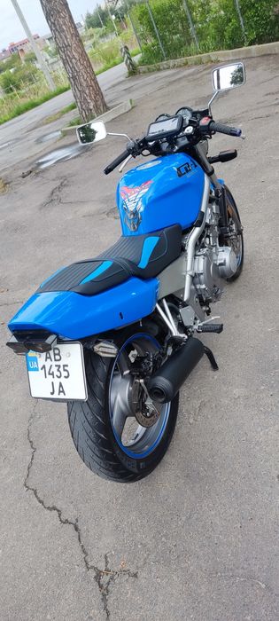 Honda CB-1 (NC27)
