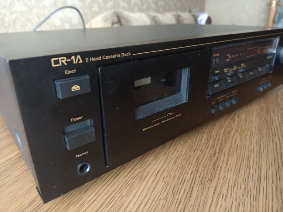 Nakamichi CR-1a касетна дека