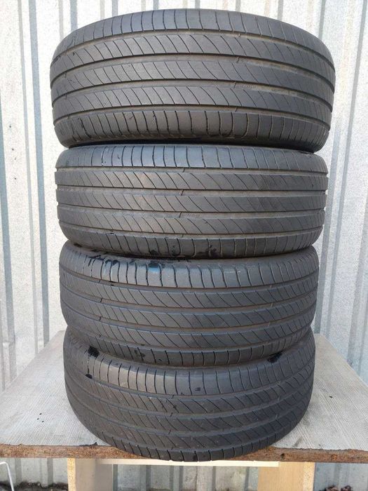 Шини б/у 215 55 R17 Michelin Primacy 4