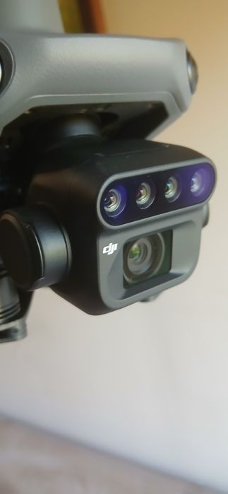 Filmowanie dronem • FPV • Nieruchomości • Eventy • Reklamy