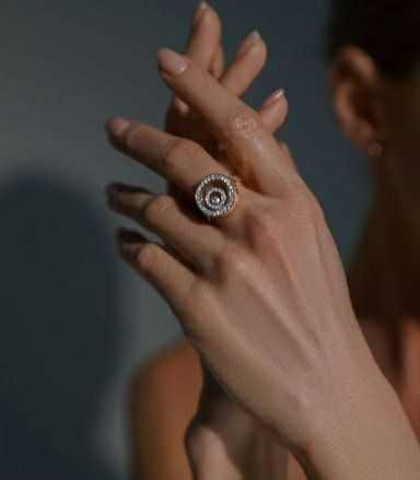 Кольцо CHOPARD HAPPY Diamonds