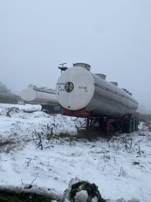 Напівпричіп бочка