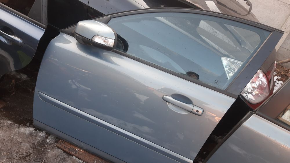 Lak. 479-46 drzwi lewe Volvo v50 kompletne do montażu