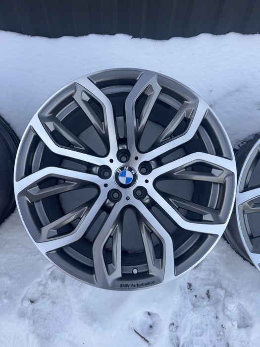 Продам оригінальні різноширокі R21 титани BMW 375 стиль