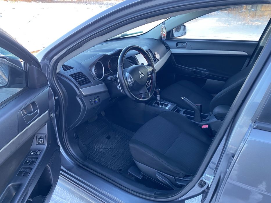 Продам Mitsubishi-Lancer