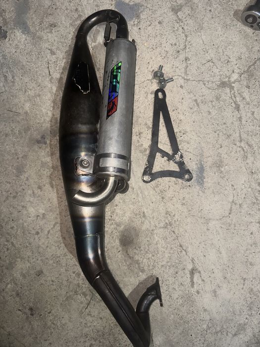 Wydech Yasuni racing