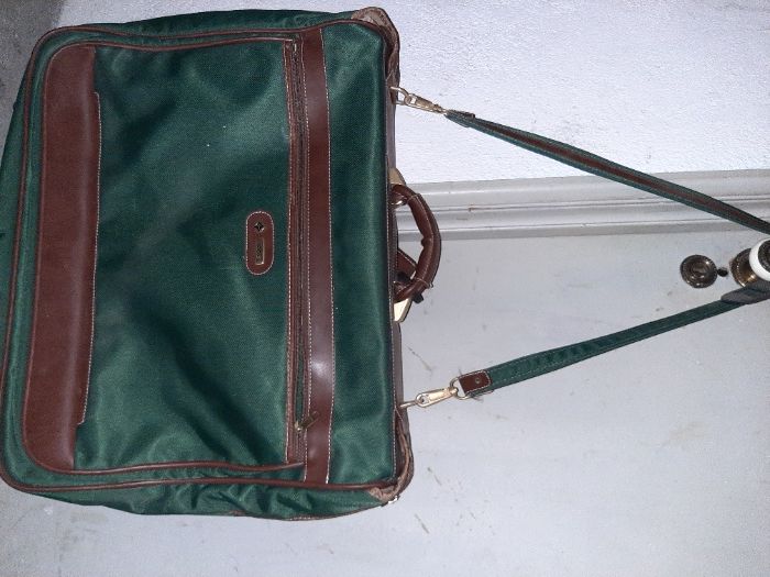 Porta Fatos SAMSONITE e outro