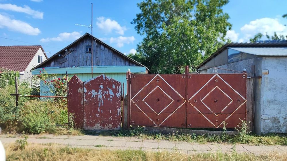 Продається участок в центрі Солоного(обл. Дніпропетровська).