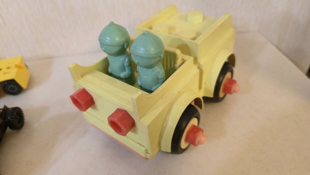 Металлические детские игрушки