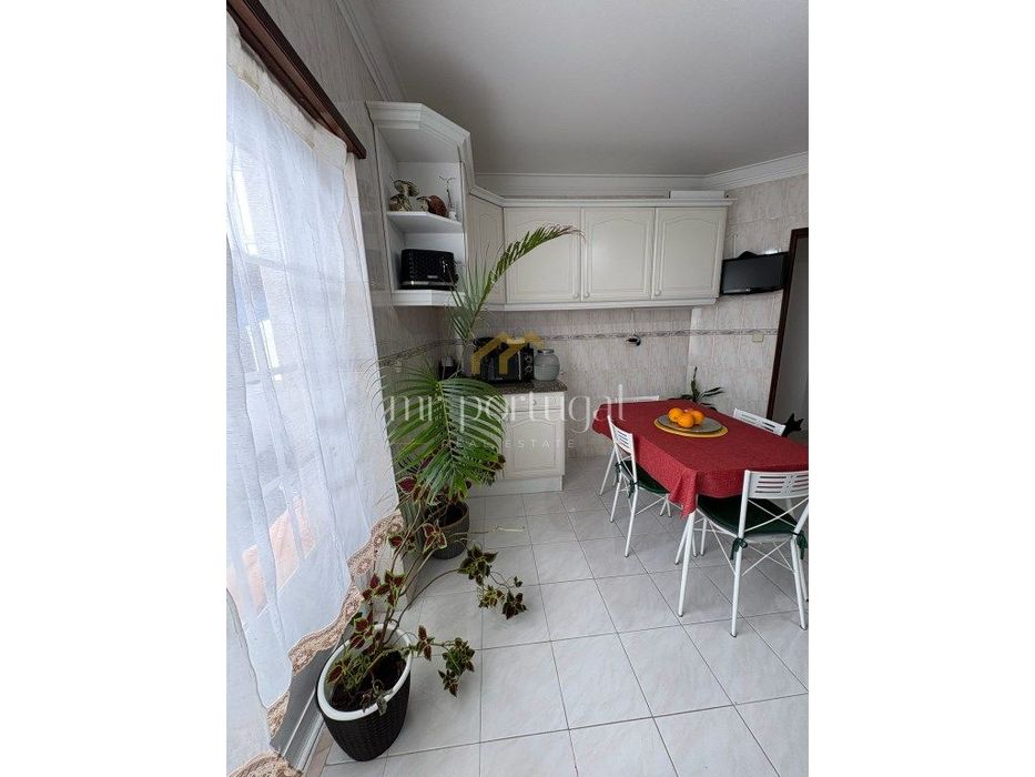 Excelente Apartamento T3 no Centro de Mafra com Parqueamento e Arre...