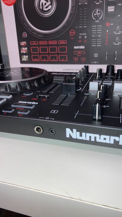 Numark Mixtrack Pro FX