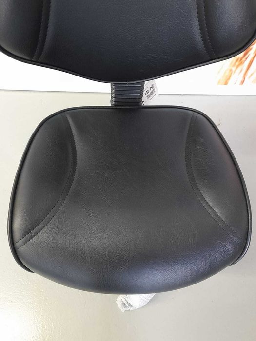 Cadeira Profissional Nova e com Garantia