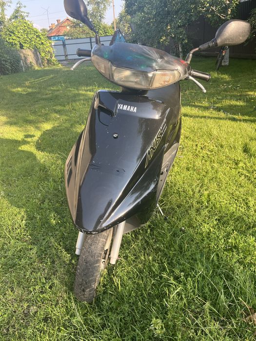 Продам скутер Yamaha 50 торг