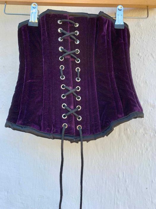 Espartilho Underbust roxo