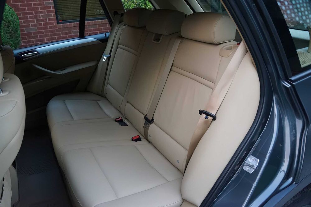 BMW X5      2012