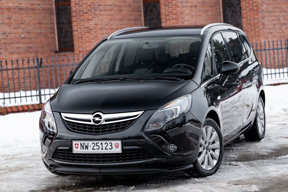 Opel Zafira 1.4T 140KM 7 MIEJSC  Navi Tempomat  Klimatyzacja Serwis