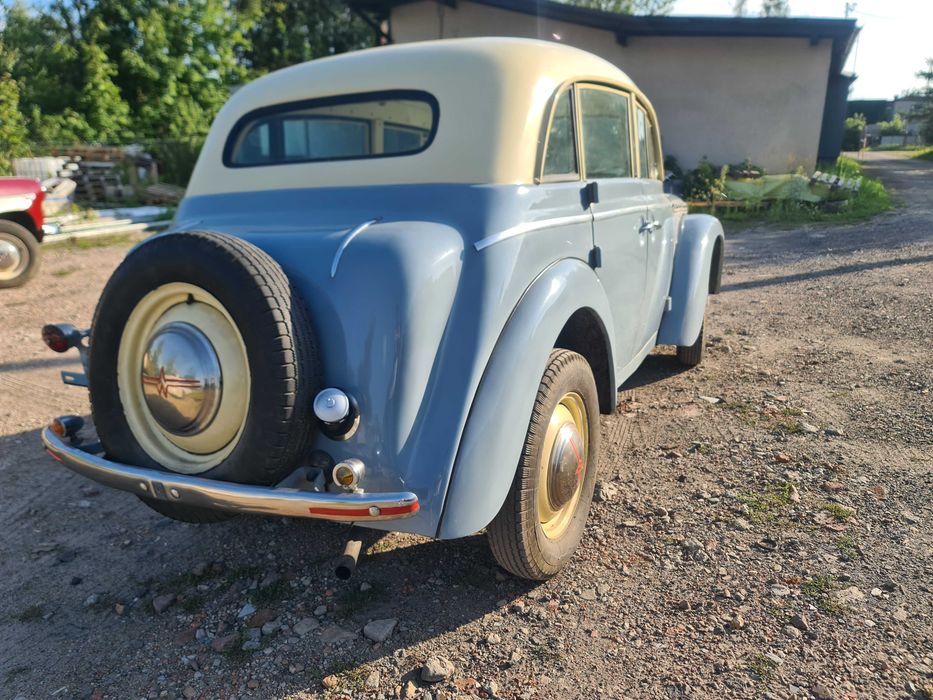 Klasyk Moskwicz 401