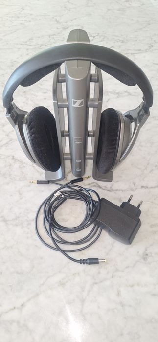 Sennheiser RS Wireless + Base + Cabos + Baterias Recarregáveis