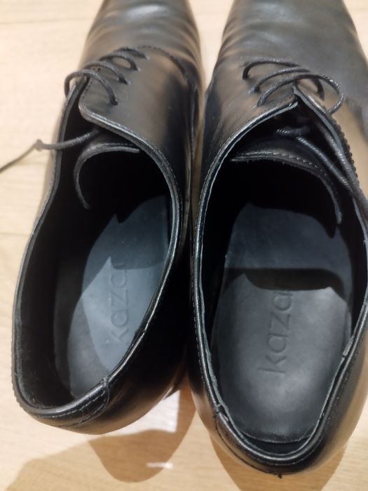 Czarne męskie półbuty Kazar roz 42