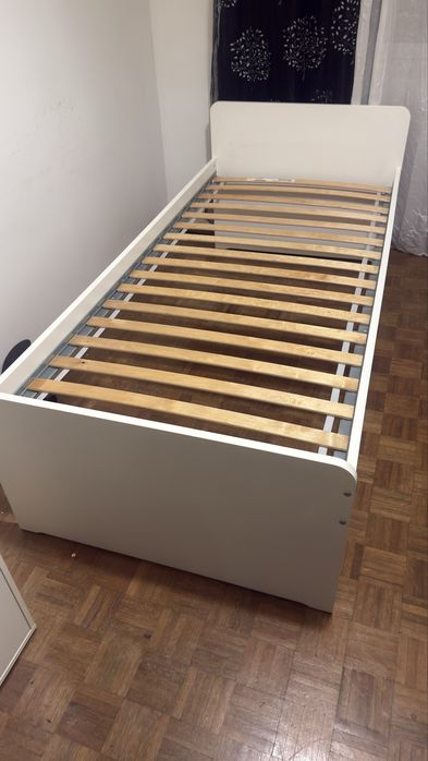 Cama solteiro  SLÄKT da Ikea com colchao HAMARVIK
