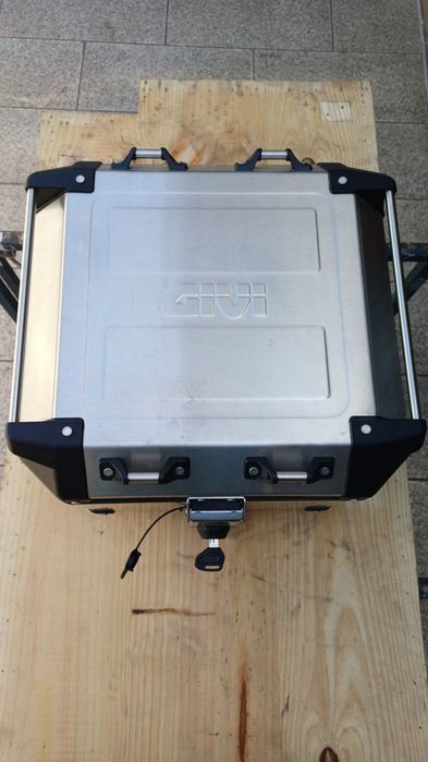 Top Case Givi Trekker Outback