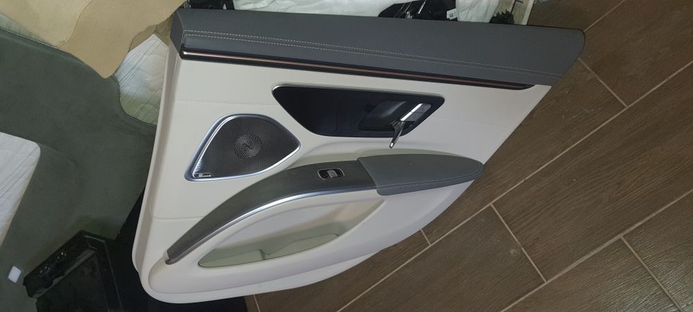 Дверні карти Mercedes EQS