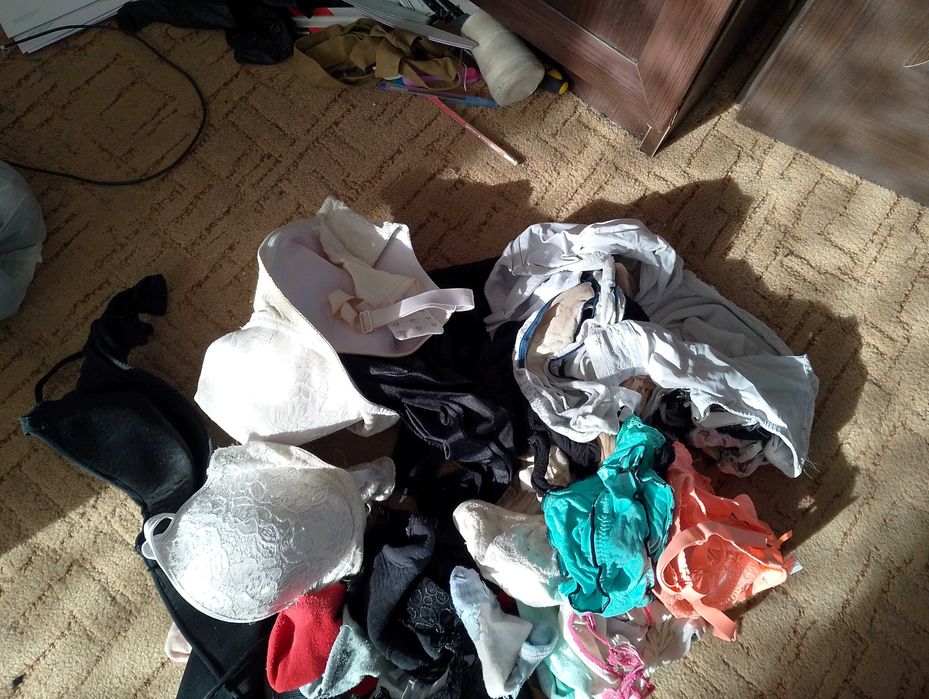 Zestaw damskiej bielizny używanej