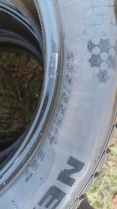 б/у 235/55 R17 Nexsen winguard ice plus 8mm Demo VK430-22