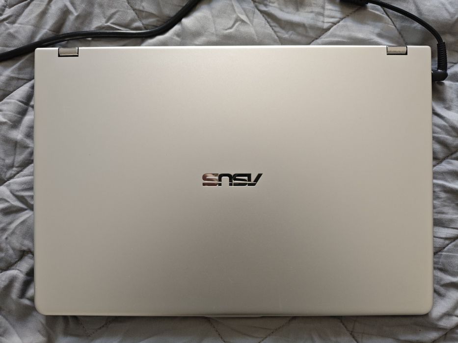 Продам asus Q505U / 2в1 (трансформер, сенсорний екран)