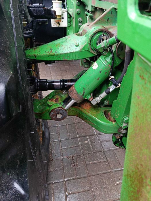 Трактор John Deere 8430