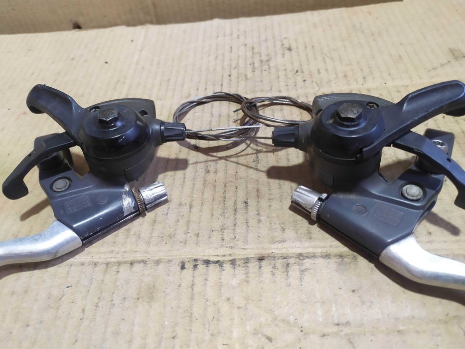 Моноблоки, манетки Shimano Alivio- ST-MC12, 3х7скоростей