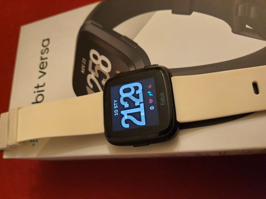Smartwatch Fitbit Versa z NFC